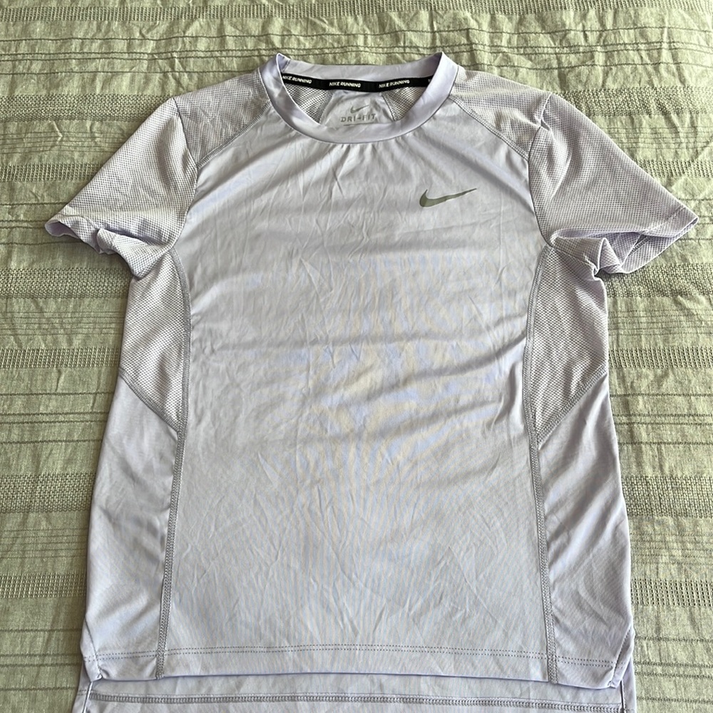 Women’s Nike Short Sleeve Running Shirt, Lavender Size XS